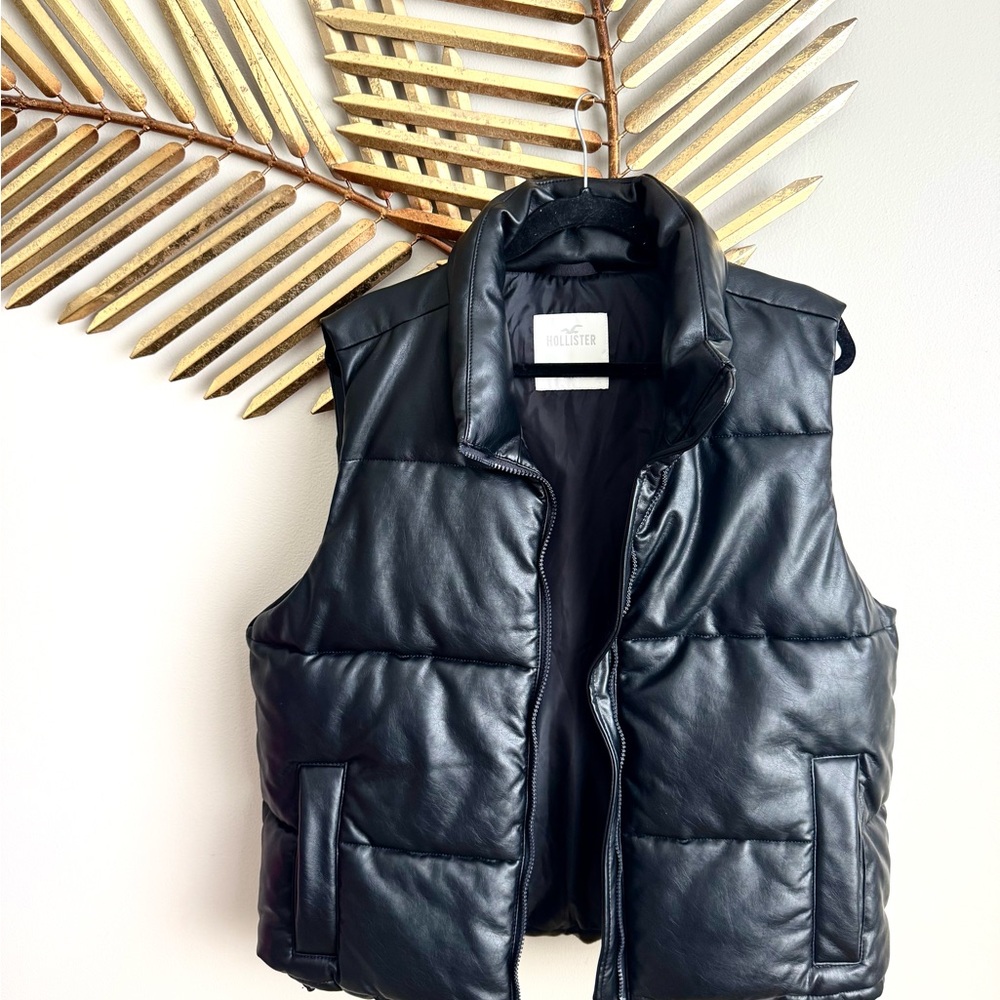 Hollister Black Quilted Faux Leather Puffer Vest